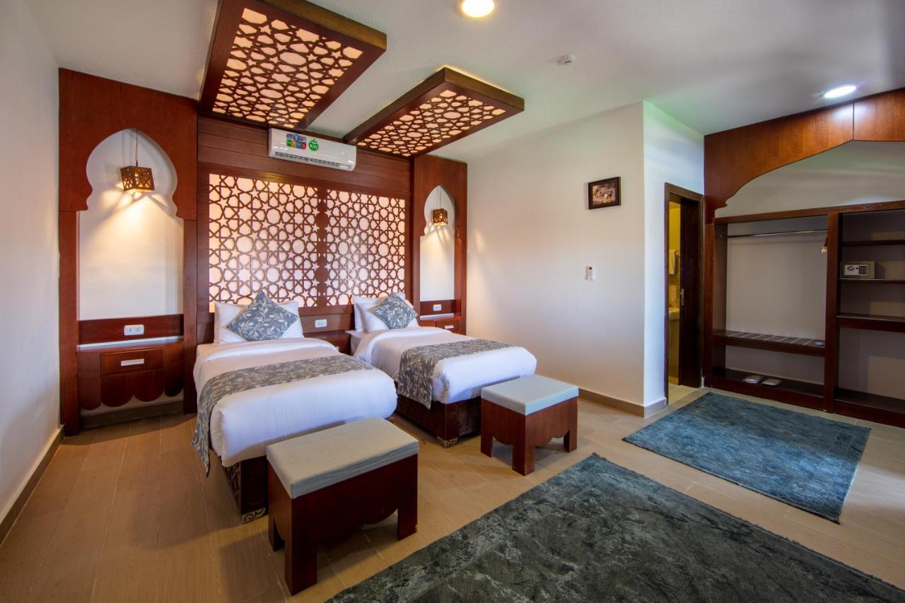 Petra Seasons Luxury Resort Al Hayy Buitenkant foto