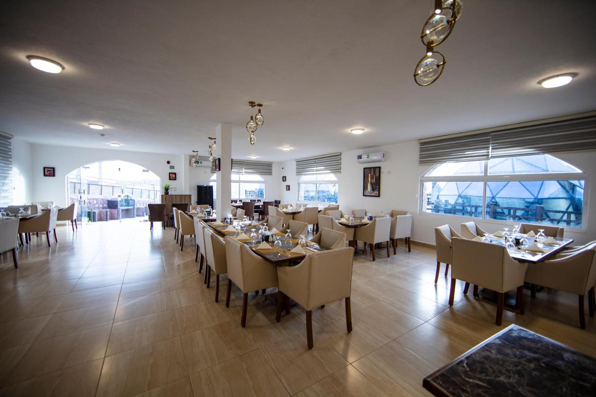 Petra Seasons Luxury Resort Al Hayy Buitenkant foto