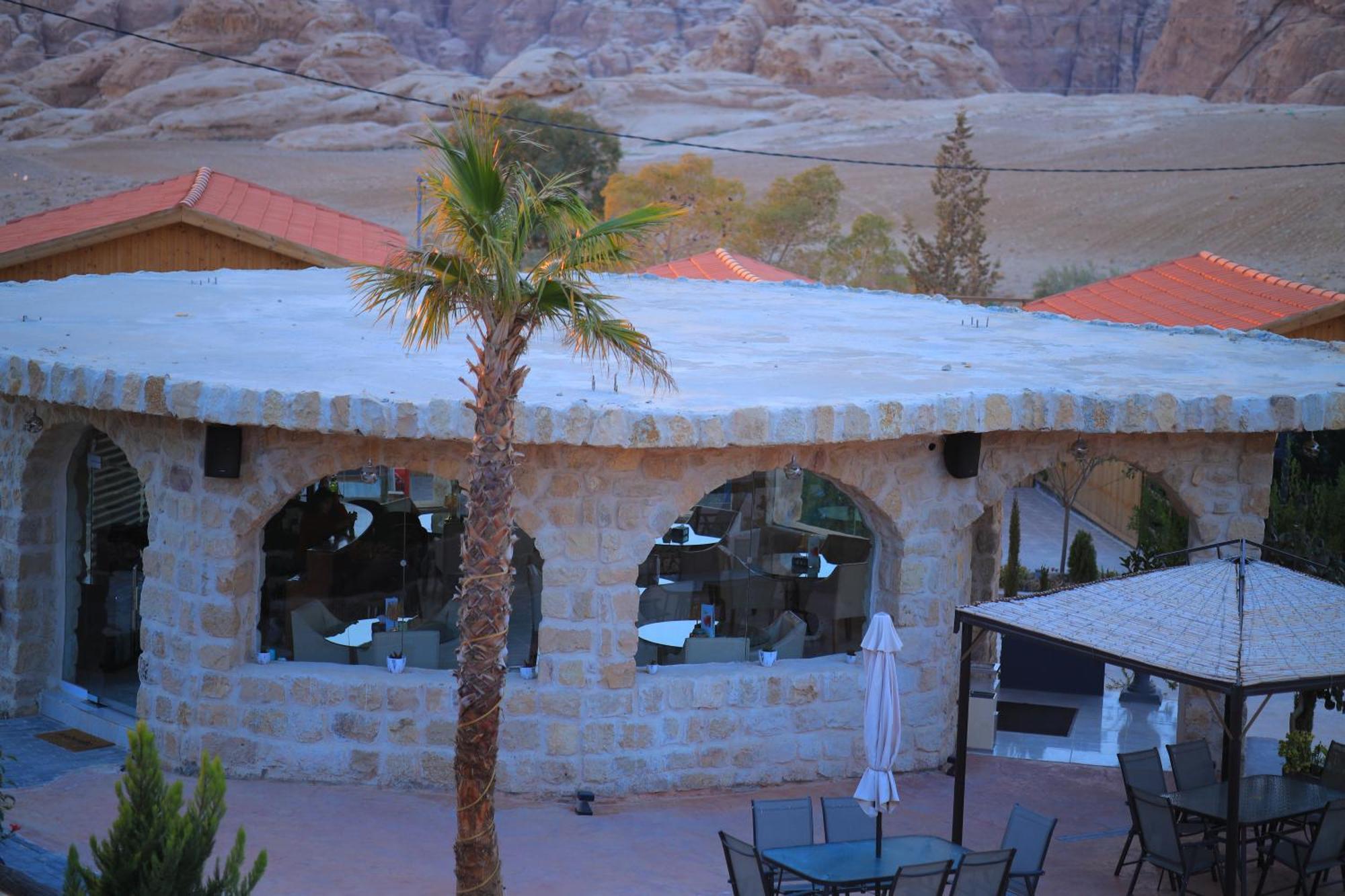 Petra Seasons Luxury Resort Al Hayy Buitenkant foto